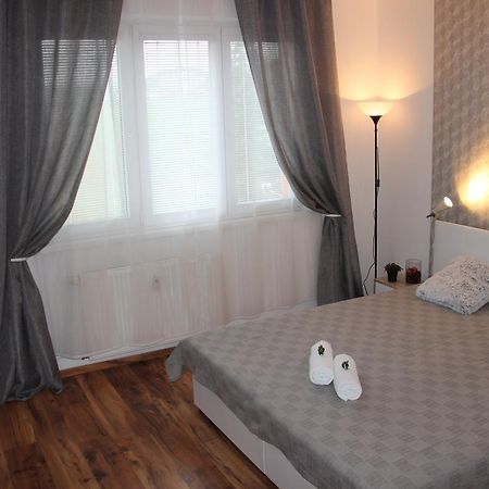 Apartment 3Kk De Luxe Бероун Екстериор снимка